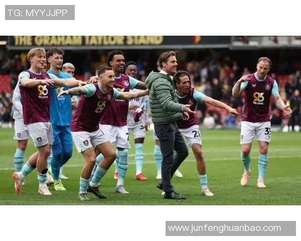 利兹联与狼队激战正酣谁能在英超赛场上笑到最后 利兹联与狼队激战正酣谁能在英超赛场上笑到最后