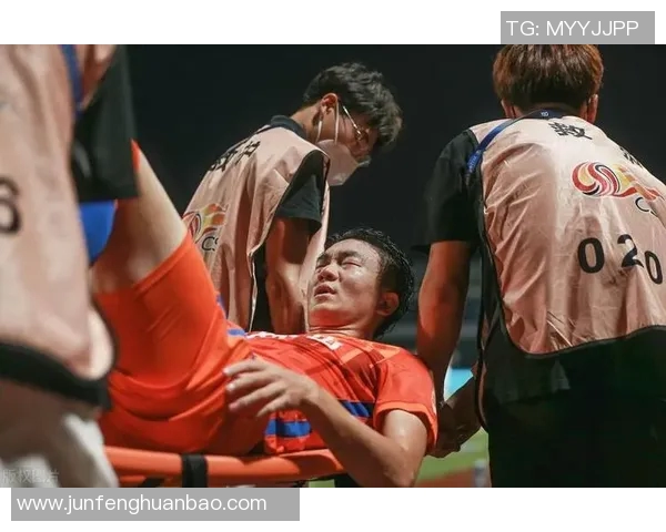 柳州市足球比赛直播现场激情四溢球迷齐聚共庆盛事尽享精彩瞬间 柳州市足球比赛直播现场激情四溢球迷齐聚共庆盛事尽享精彩瞬间