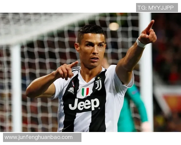 尤文图斯与曼联在欧冠赛场的巅峰对决精彩回顾与分析