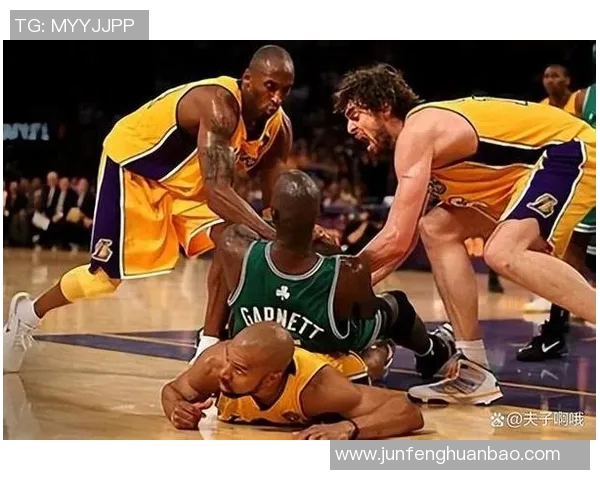 凯尔特人对阵太阳精彩比赛视频回顾与分析,重温激烈瞬间与精彩表现 凯尔特人对阵太阳精彩比赛视频回顾与分析,重温激烈瞬间与精彩表现