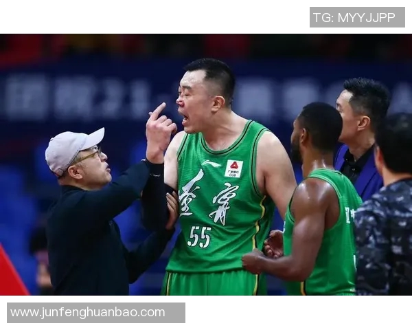 徐杰：从青涩少年到篮球场上的闪耀明星之路与成长故事